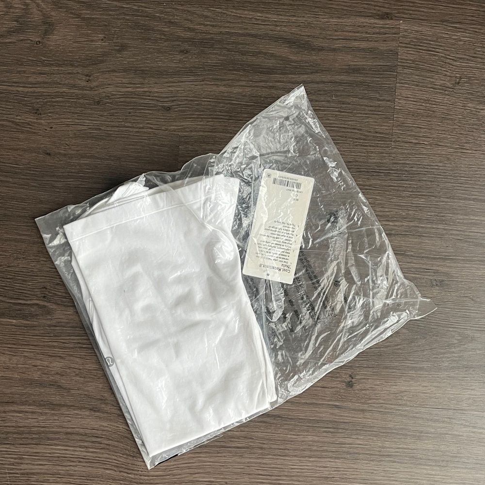 NEW LULULEMON Cool Racerback